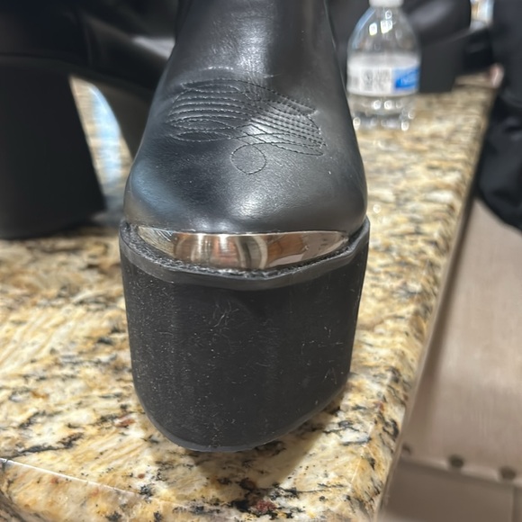 Dolls Kill Black platform pointed toe boots - Picture 4 of 5